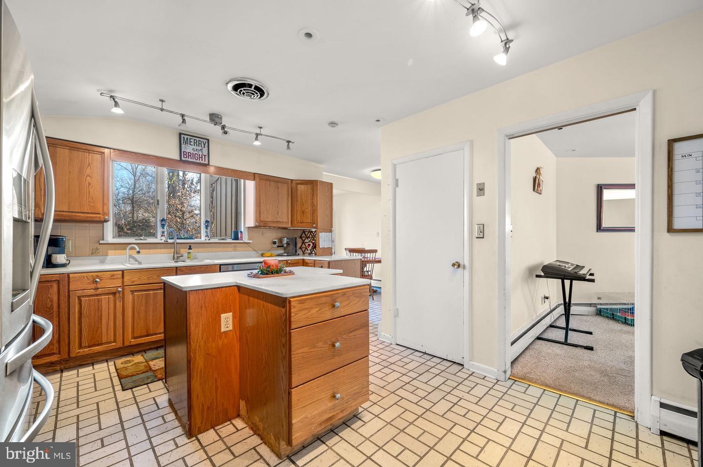 613 Whiteland Hunt Road Downingtown, PA 19335 - Photo 11 of 38