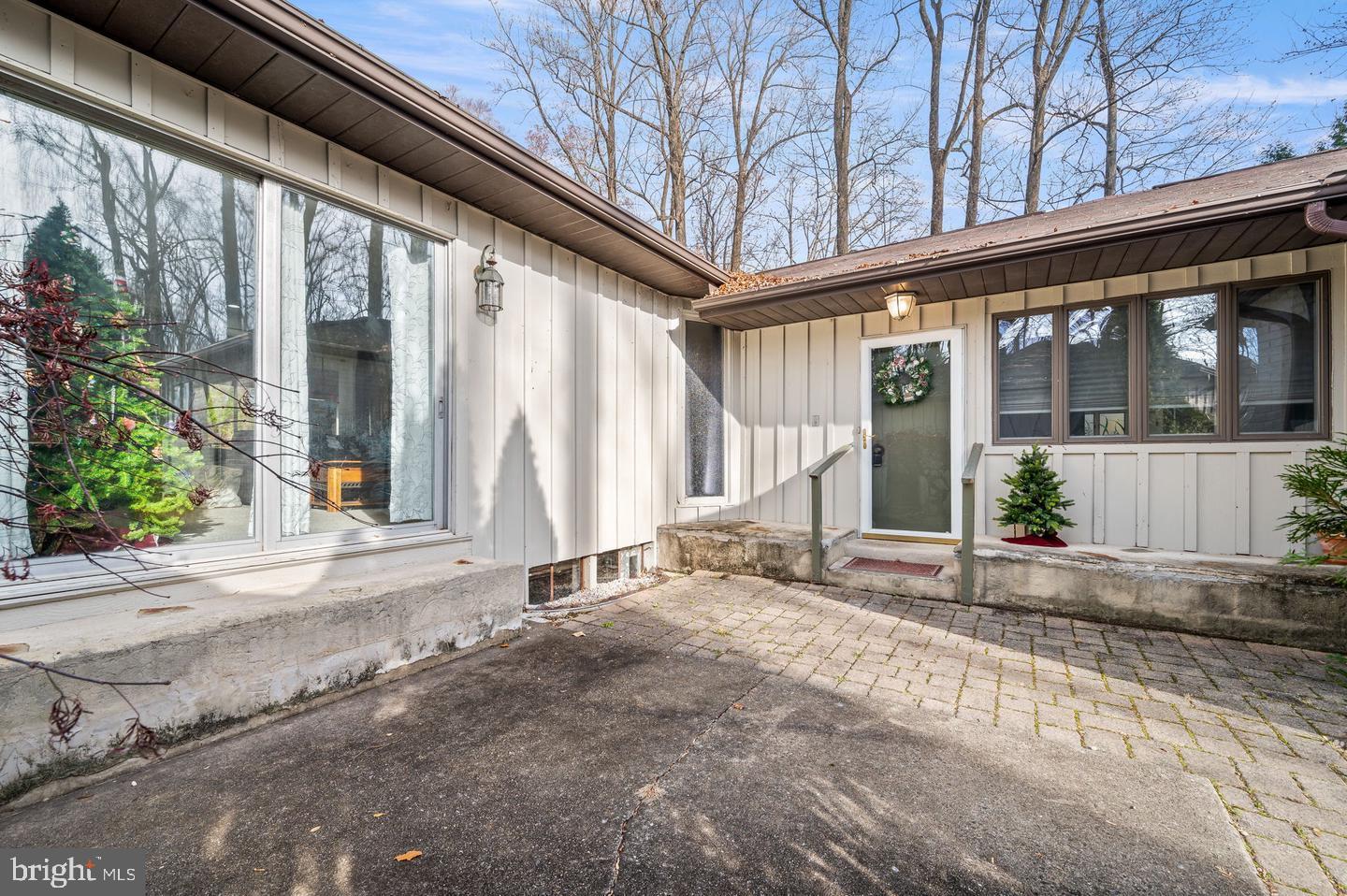 613 Whiteland Hunt Road Downingtown, PA 19335 - Photo 3 of 38