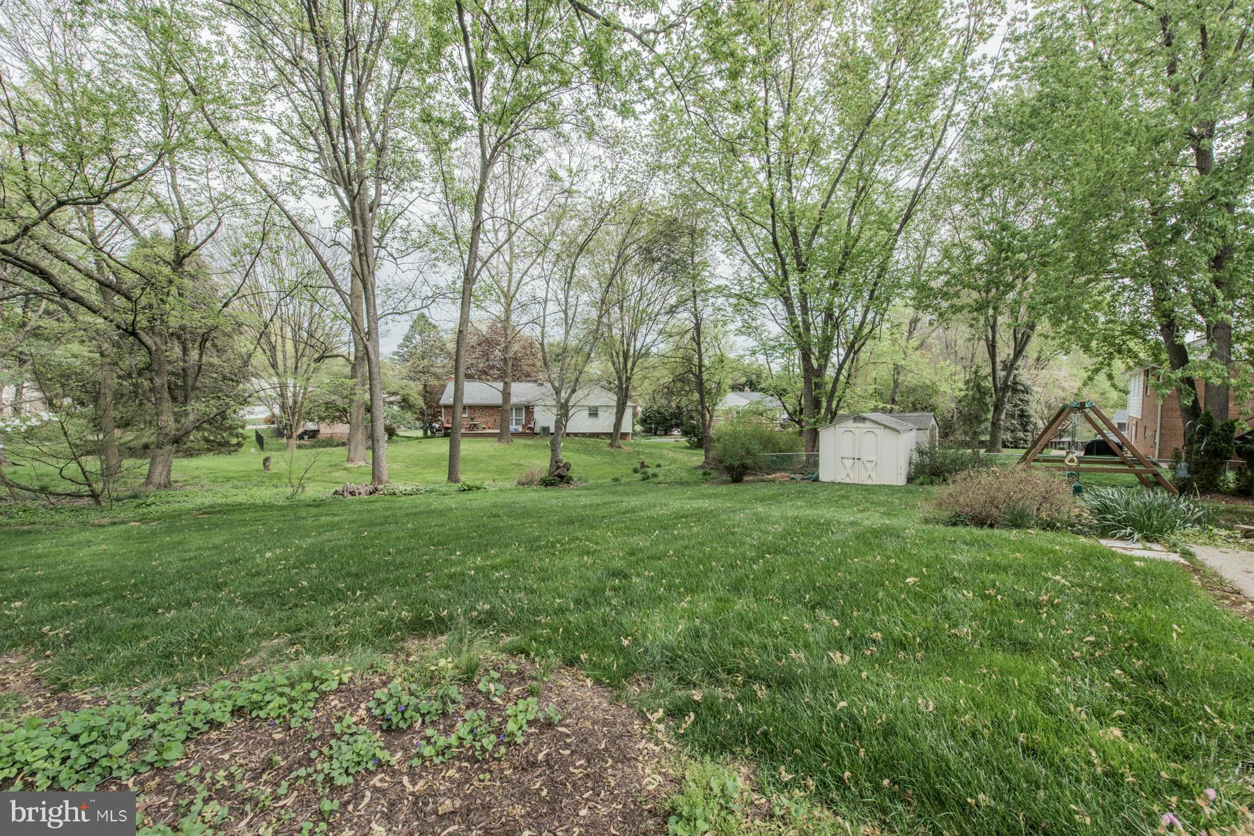 19308 Olney Mill Road Olney, MD 20832 - Photo 22 of 23 Yard