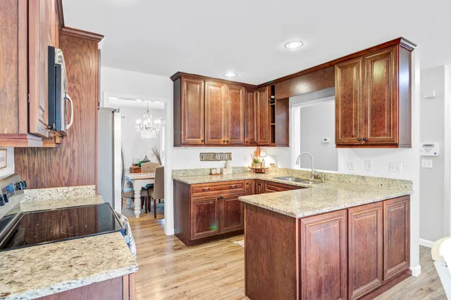 $445,000 | 109 Fort Street, Summerville, SC 29485