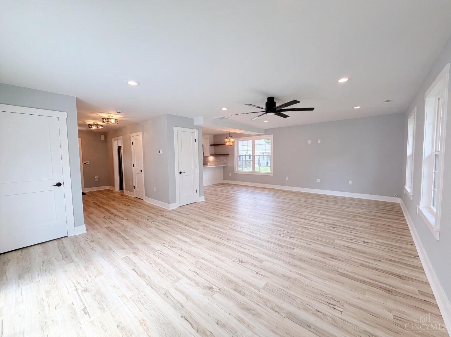 3664 Lewis Road Amelia, OH 45102 - Photo 3 of 25 Gallery Image 3