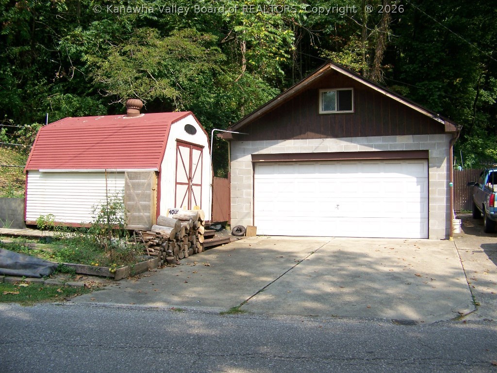 1107 Strawberry Road St. Albans, WV 25177 - Photo 15 of 29 Gallery Image 15
