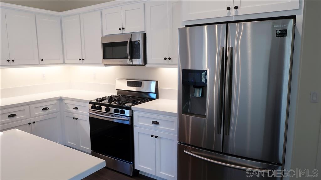 1424 Mountain View Road El Cajon, CA 92021 - Photo 4 of 17 Be the first to entertain in this beautiful new home.