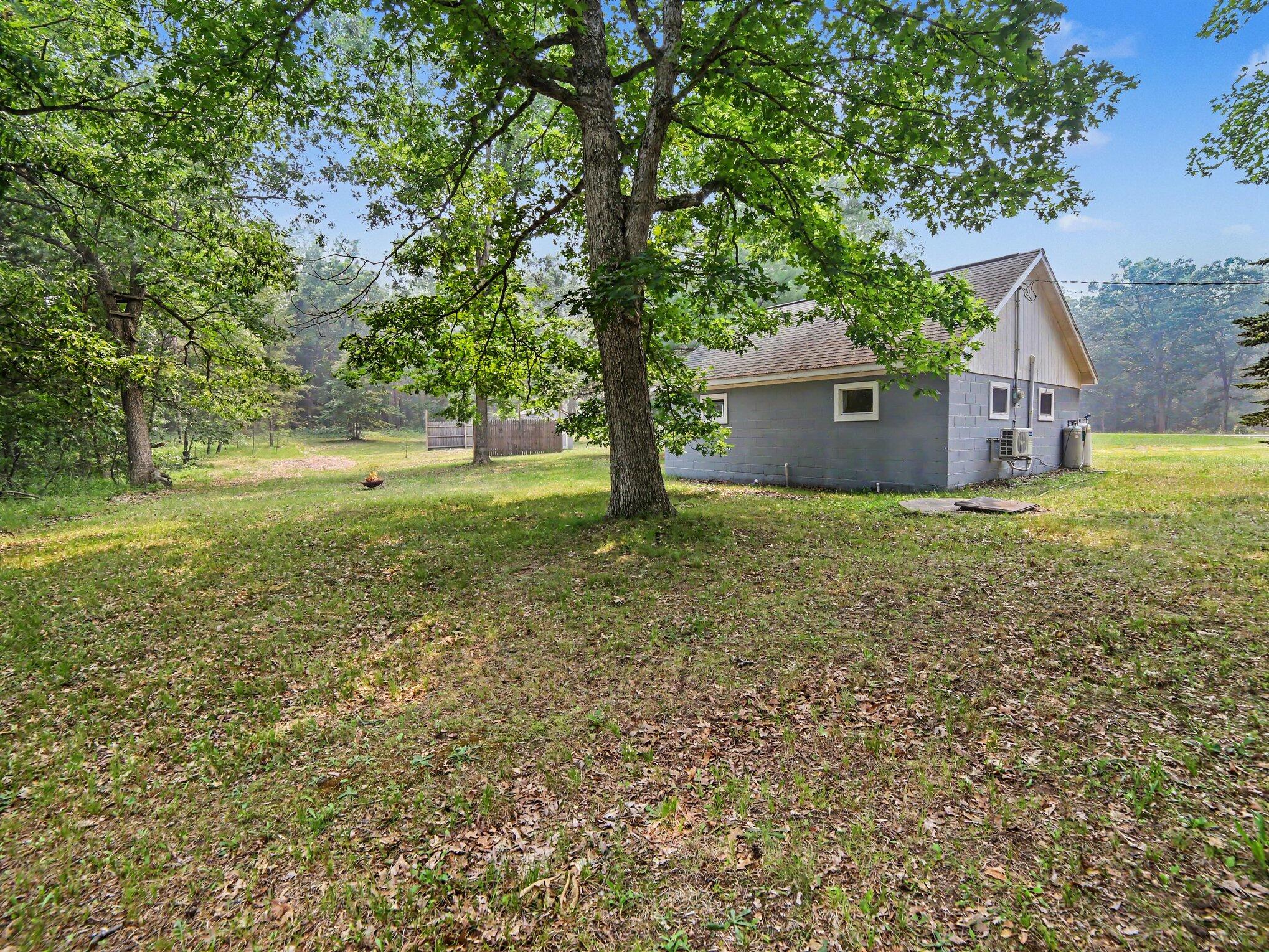 1514 South Walhalla Road Branch, MI 49402 - Photo 14 of 21 Yard