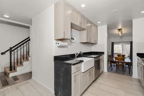 $324,900 | 23 Highfield Road, Unit C, Charlton, MA 01507