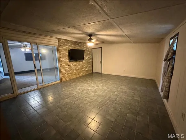 $229,500 | 4196 Highway 142, Poplar Bluff, MO 63901