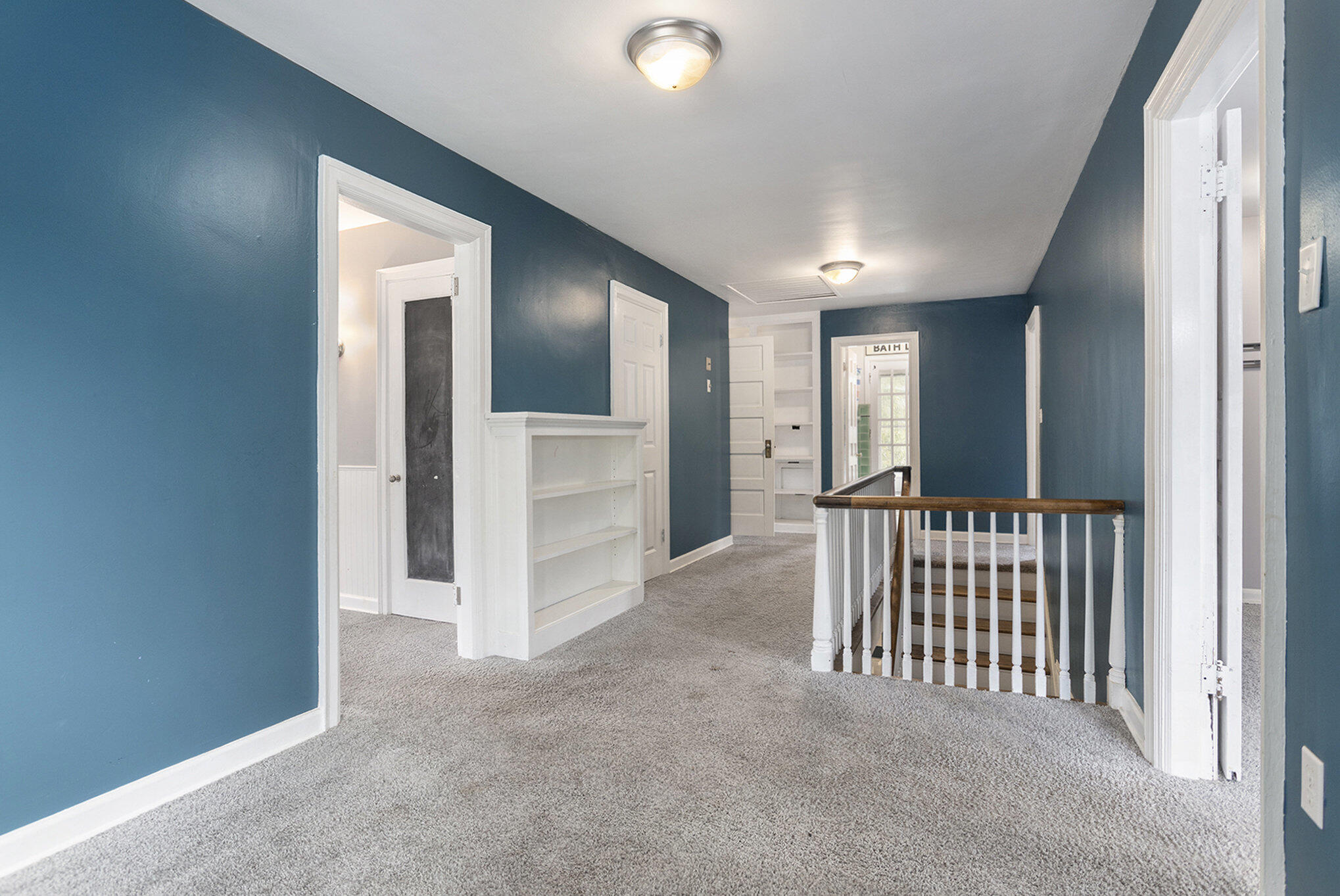 91 Sherman Road Battle Creek, MI 49017 - Photo 14 of 38 2nd Floor Foyer