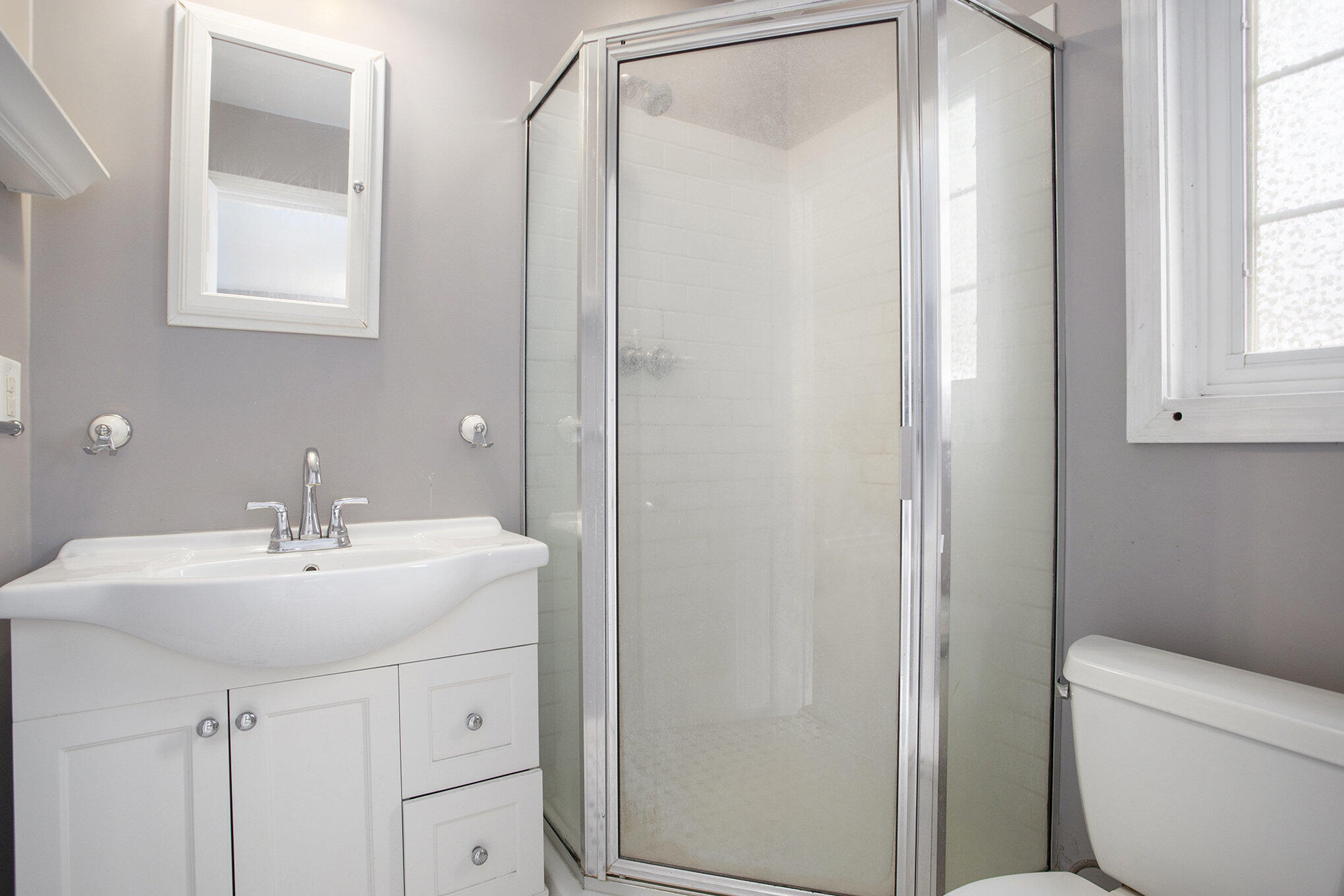 91 Sherman Road Battle Creek, MI 49017 - Photo 17 of 38 Bathroom EnSuite