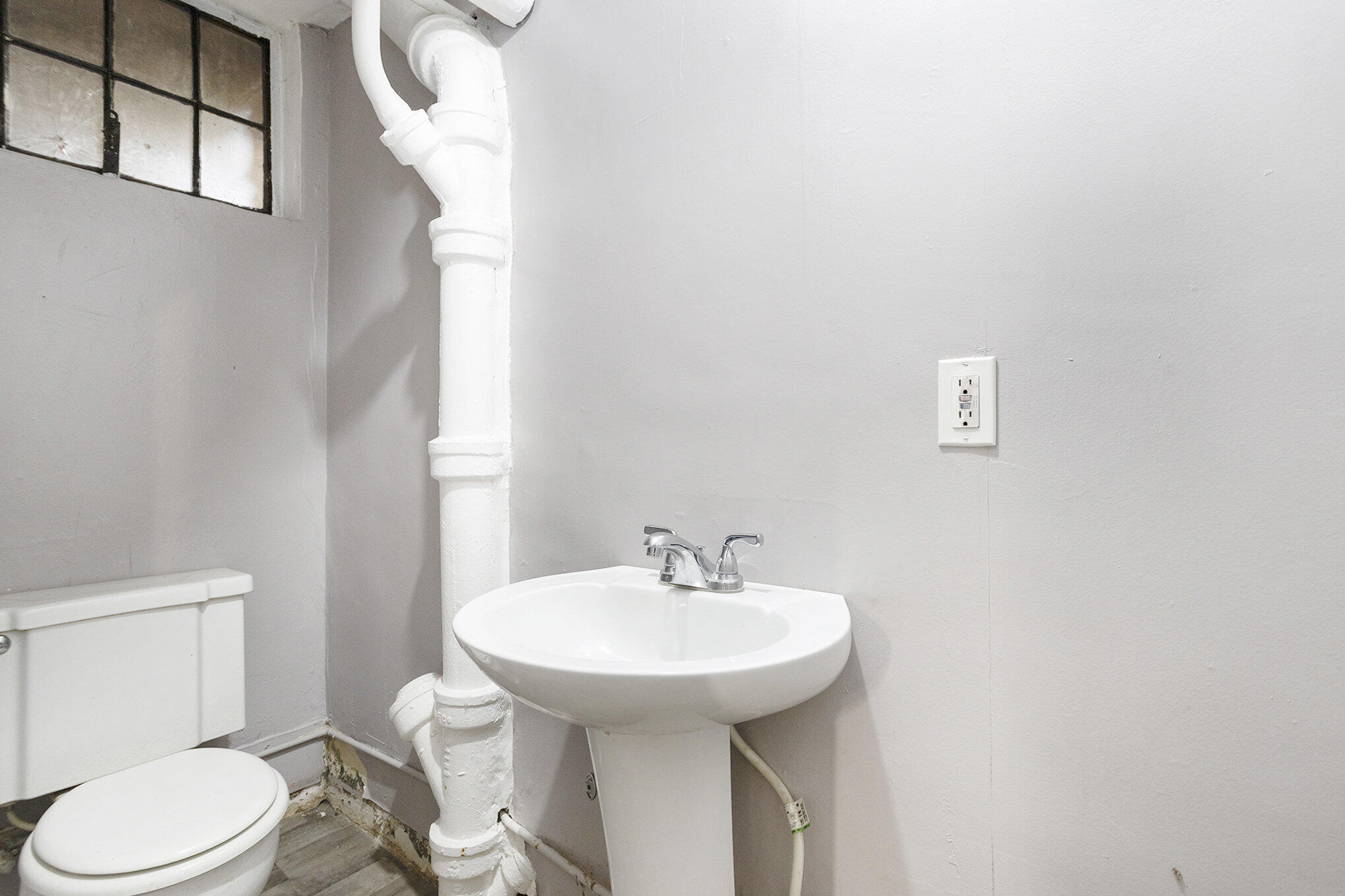 91 Sherman Road Battle Creek, MI 49017 - Photo 24 of 38 Basement Bathroom
