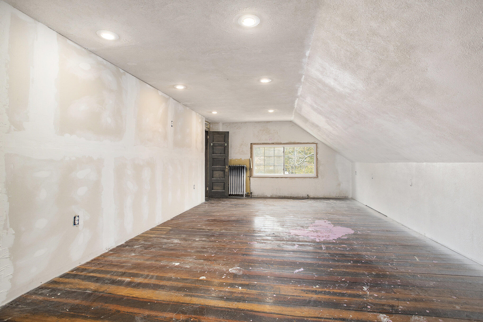 91 Sherman Road Battle Creek, MI 49017 - Photo 26 of 38 3rd Floor Main Space
