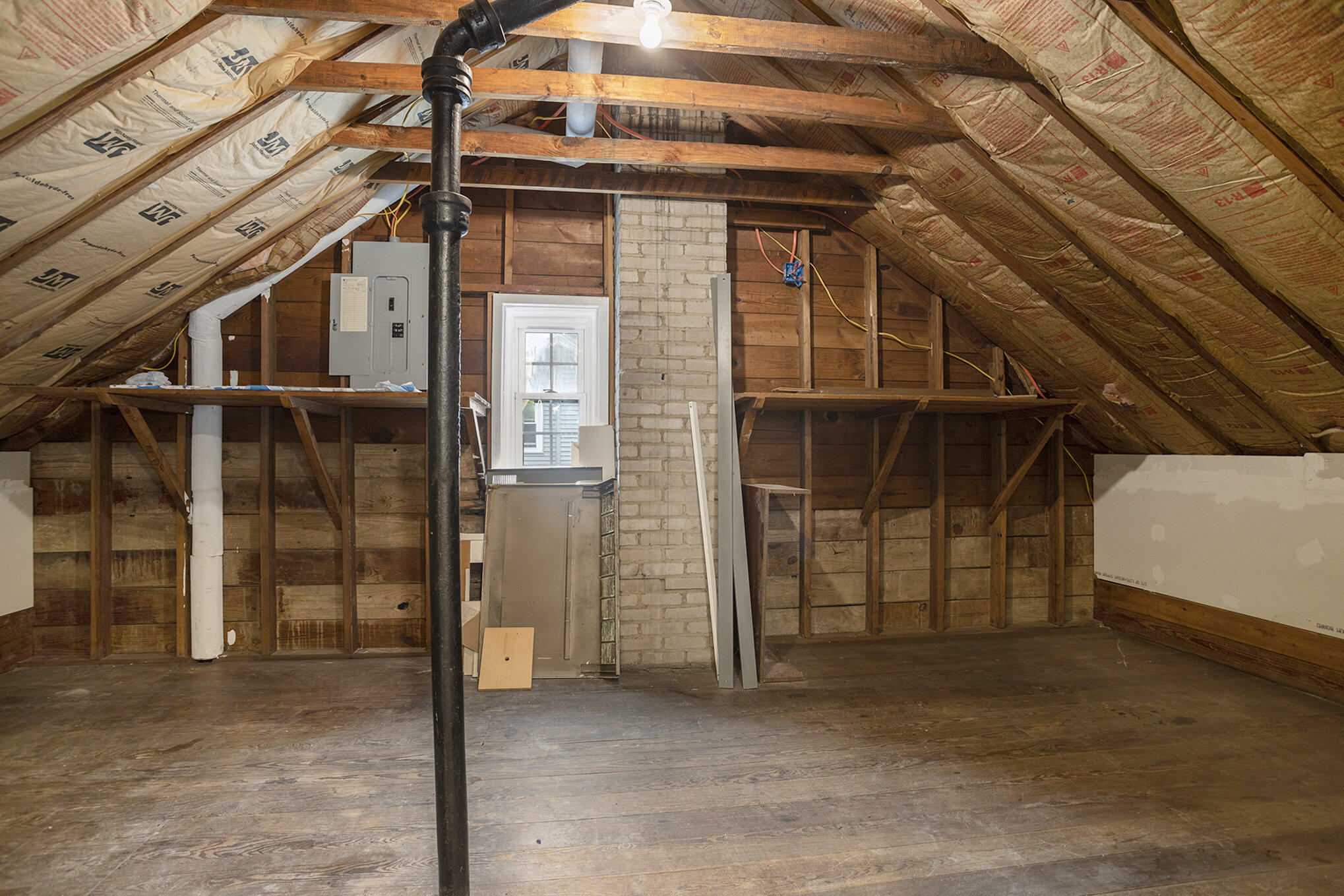 91 Sherman Road Battle Creek, MI 49017 - Photo 29 of 38 3rd Floor Storage