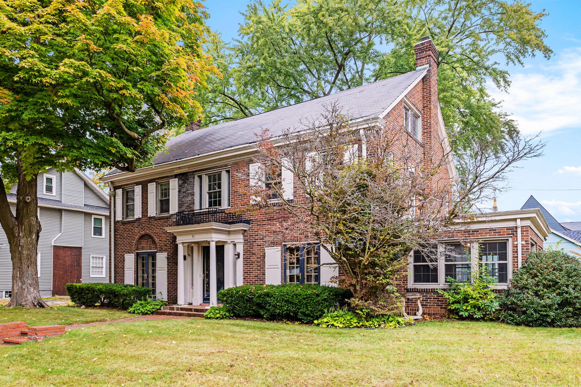 91 Sherman Road Battle Creek, MI 49017 - Photo 3 of 38 Sherman Front 3