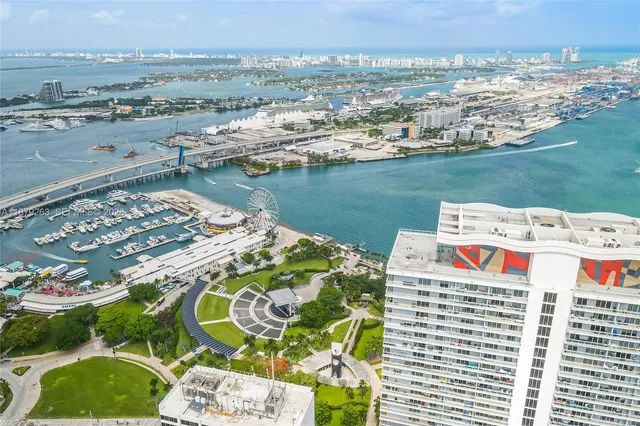 $725,000 | 50 Biscayne Boulevard, Unit 3601, Miami, FL 33132