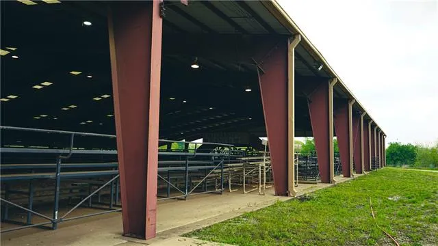 $2,495,000 | 312 East 233rd Street, Cleveland, MO 64734