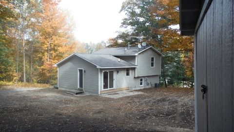 2228 South Garfield Road Traverse City, MI 49696 - Photo 18 of 20 1807837-17.JPG