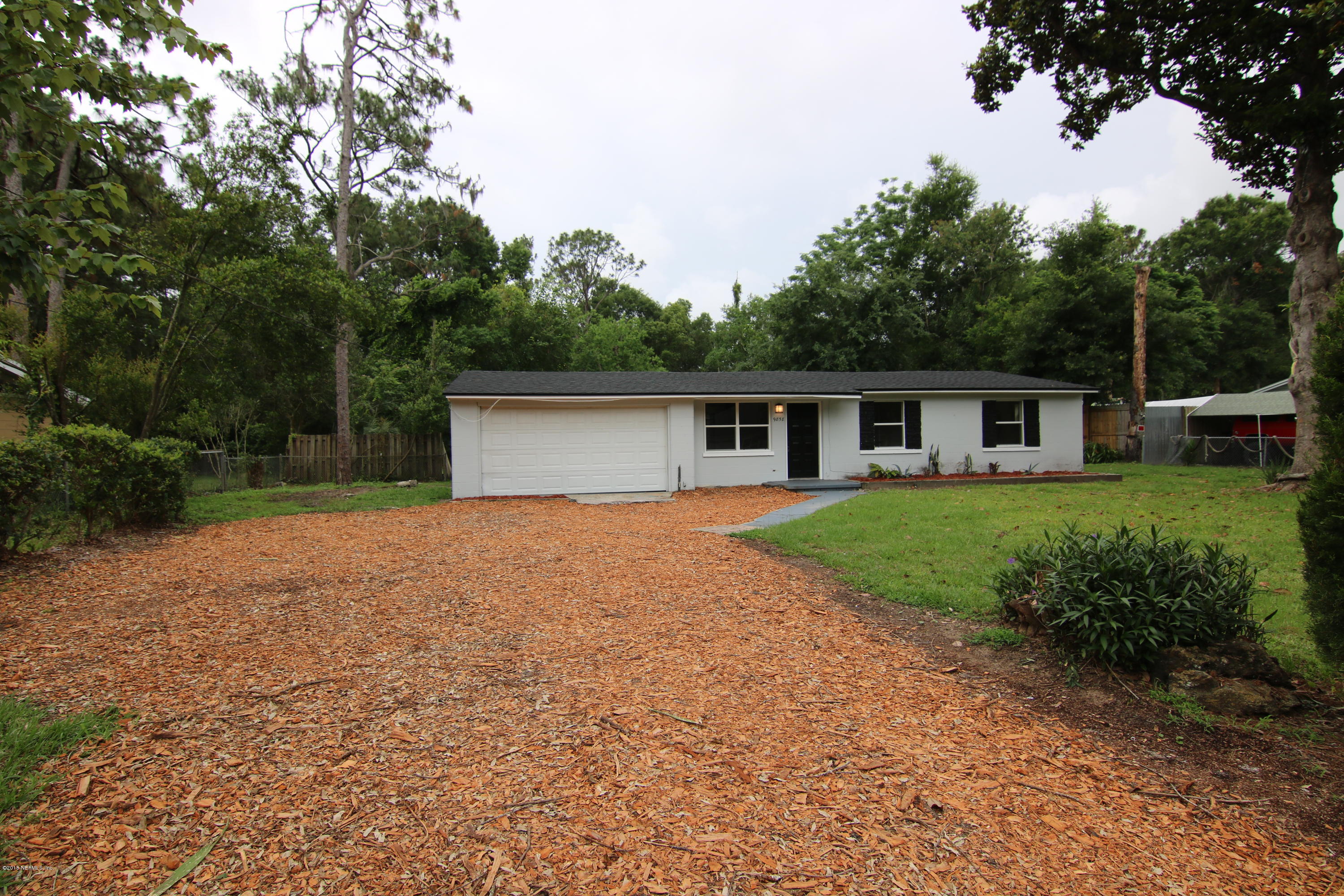 9858 Arnold Road Jacksonville, FL 32246 - Photo 3 of 21 IMG_1298