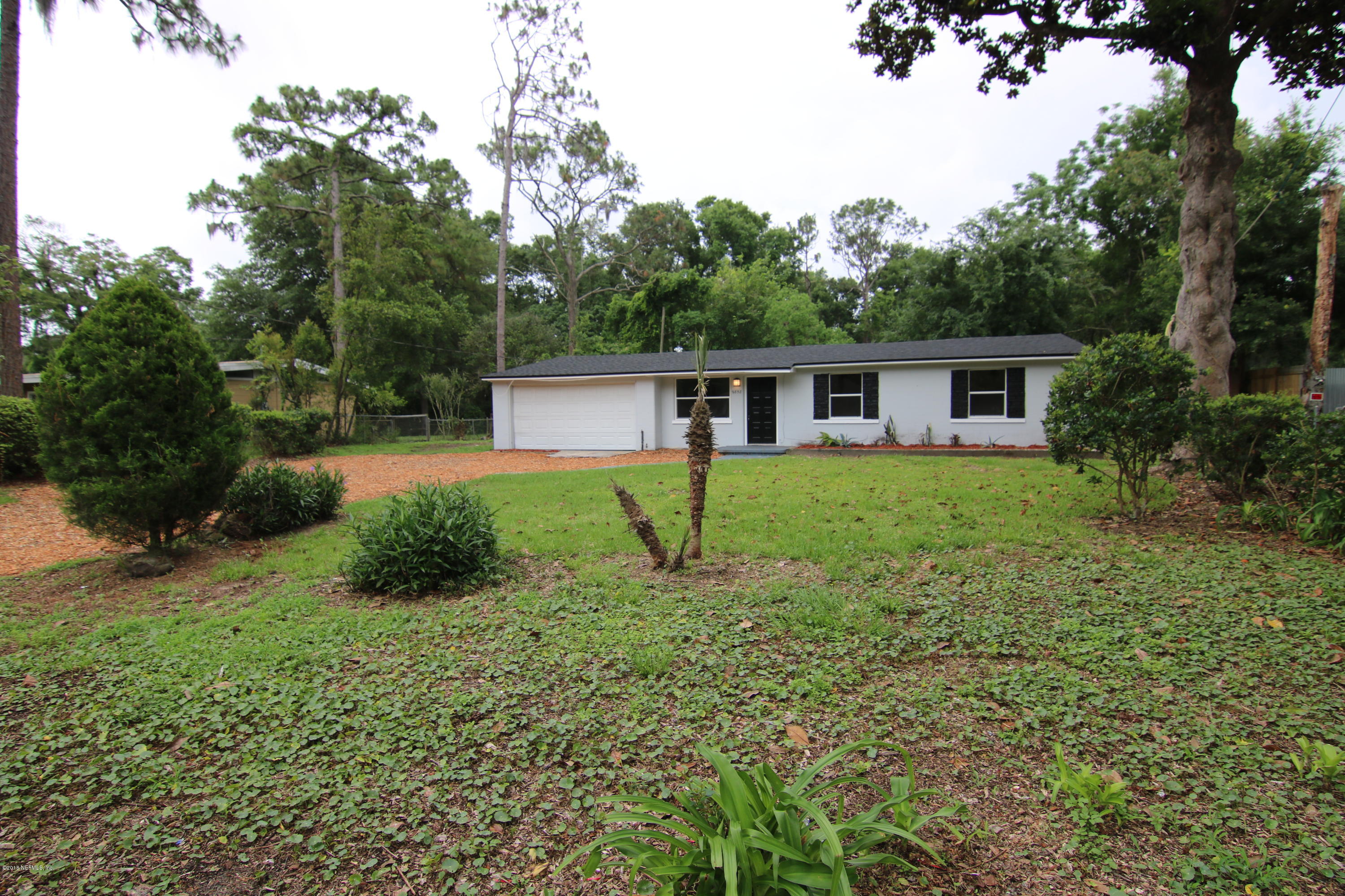 9858 Arnold Road Jacksonville, FL 32246 - Photo 4 of 21 IMG_1301