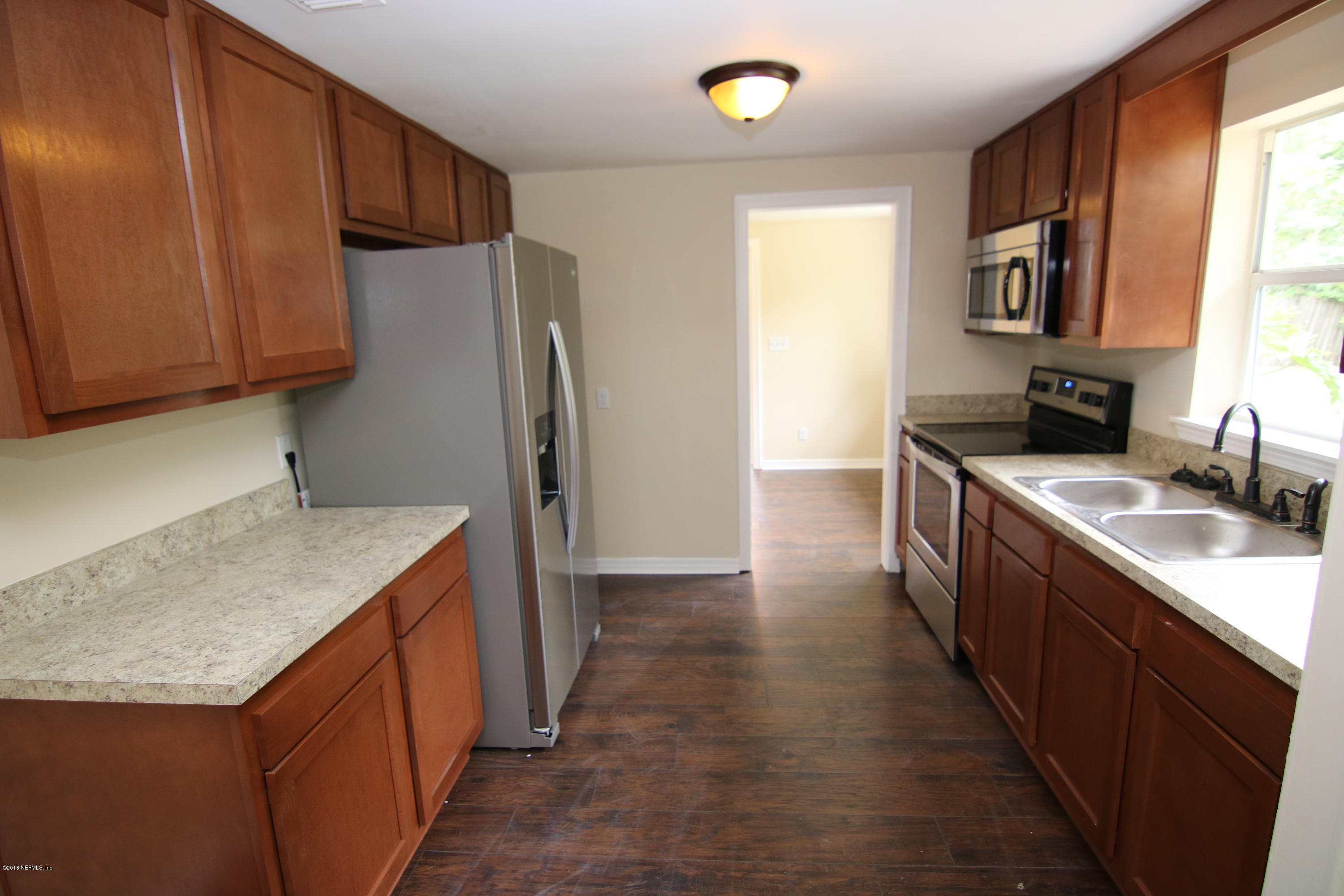 9858 Arnold Road Jacksonville, FL 32246 - Photo 9 of 21 IMG_1305