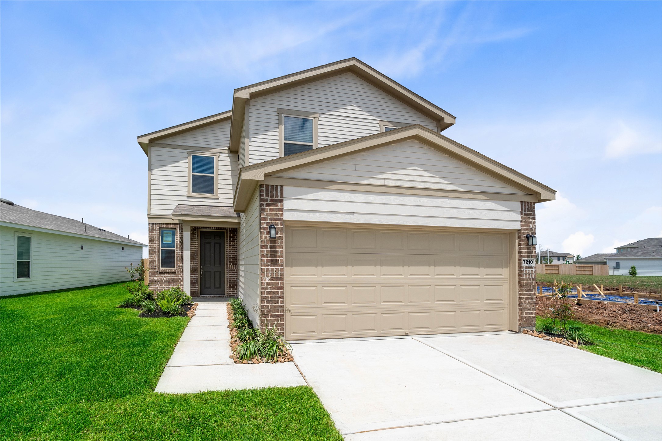 Welcome home to 7210 Brooklea Road located in Saddlebrook Trails and zoned to Lamar ISD.