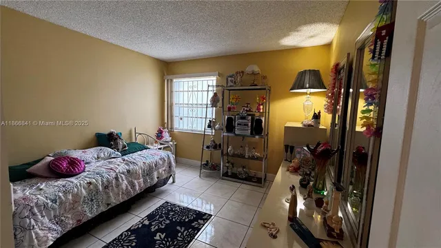 $279,000 | 9301 Southwest 4th Street, Unit 114E, Miami, FL 33174