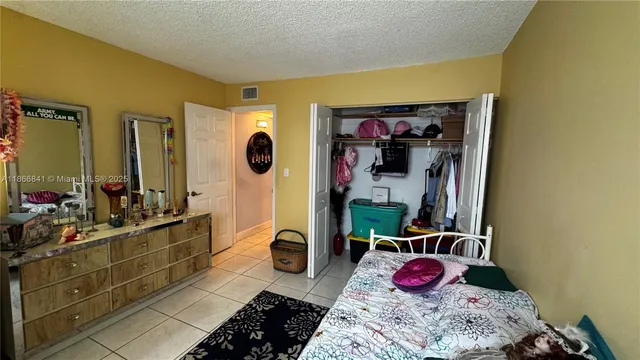 $279,000 | 9301 Southwest 4th Street, Unit 114E, Miami, FL 33174