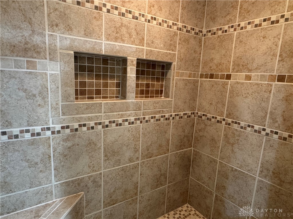 523 Newport Road Xenia, OH 45385 - Photo 17 of 43 Walk in shower