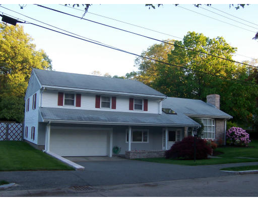 65 Viden Road Quincy, MA 02169 - Photo 1 of 15 Gallery Image 1