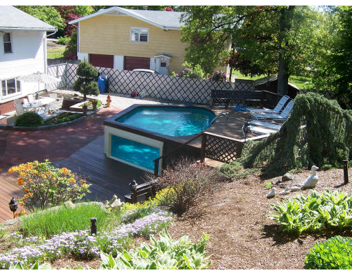 65 Viden Road Quincy, MA 02169 - Photo 3 of 15 Gallery Image 3