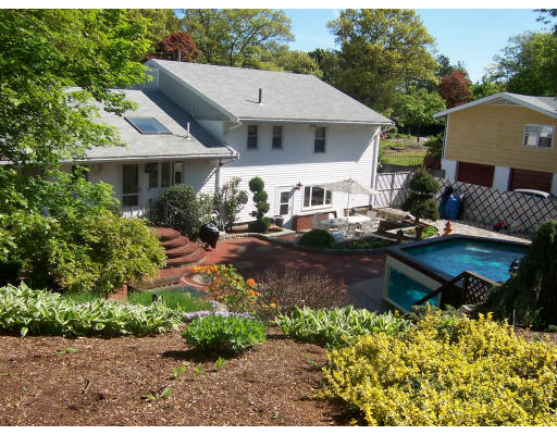 65 Viden Road Quincy, MA 02169 - Photo 4 of 15 Gallery Image 4