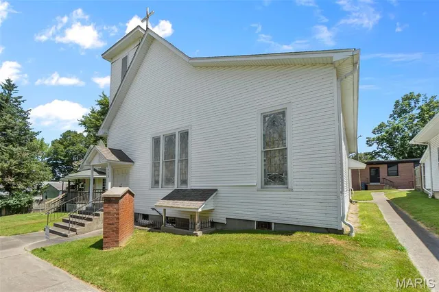 $179,000 | 718 4th Street East, Scott City, MO 63780