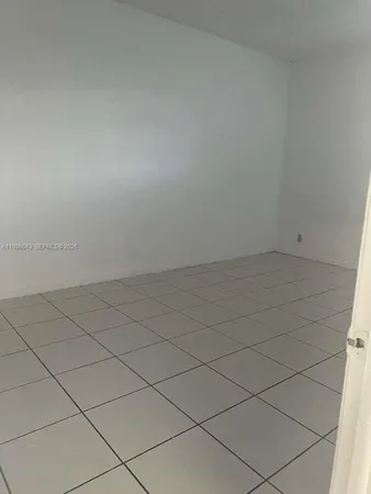 $180,000 | 4550 Northwest 9th Street, Unit 114E, Miami, FL 33126