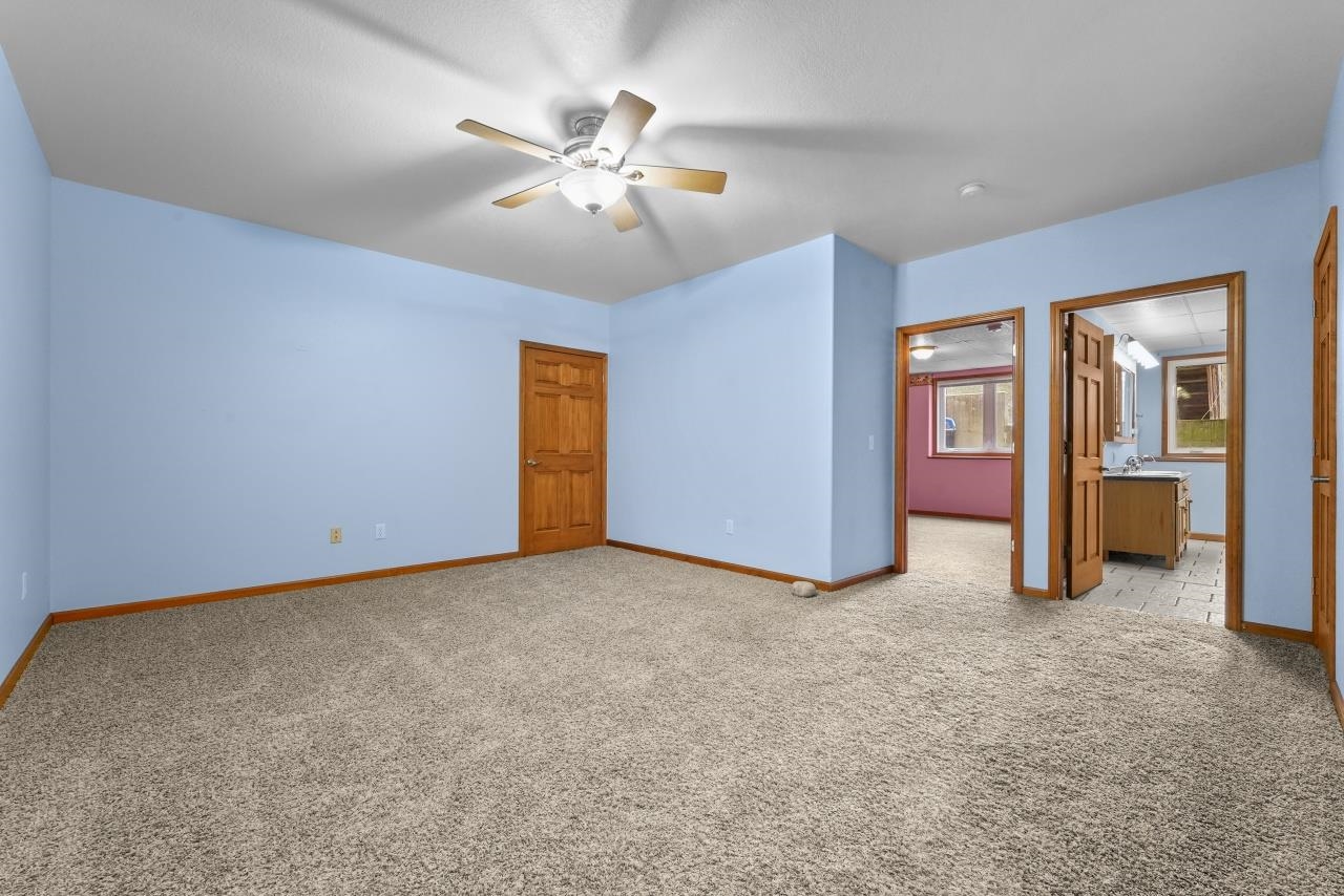 9201 West 16 Road Mesick, MI 49668 - Photo 14 of 48 1931944-b6bed5c3-6ae1-48b8-8cea-ba1a54aaf2ec.JPG