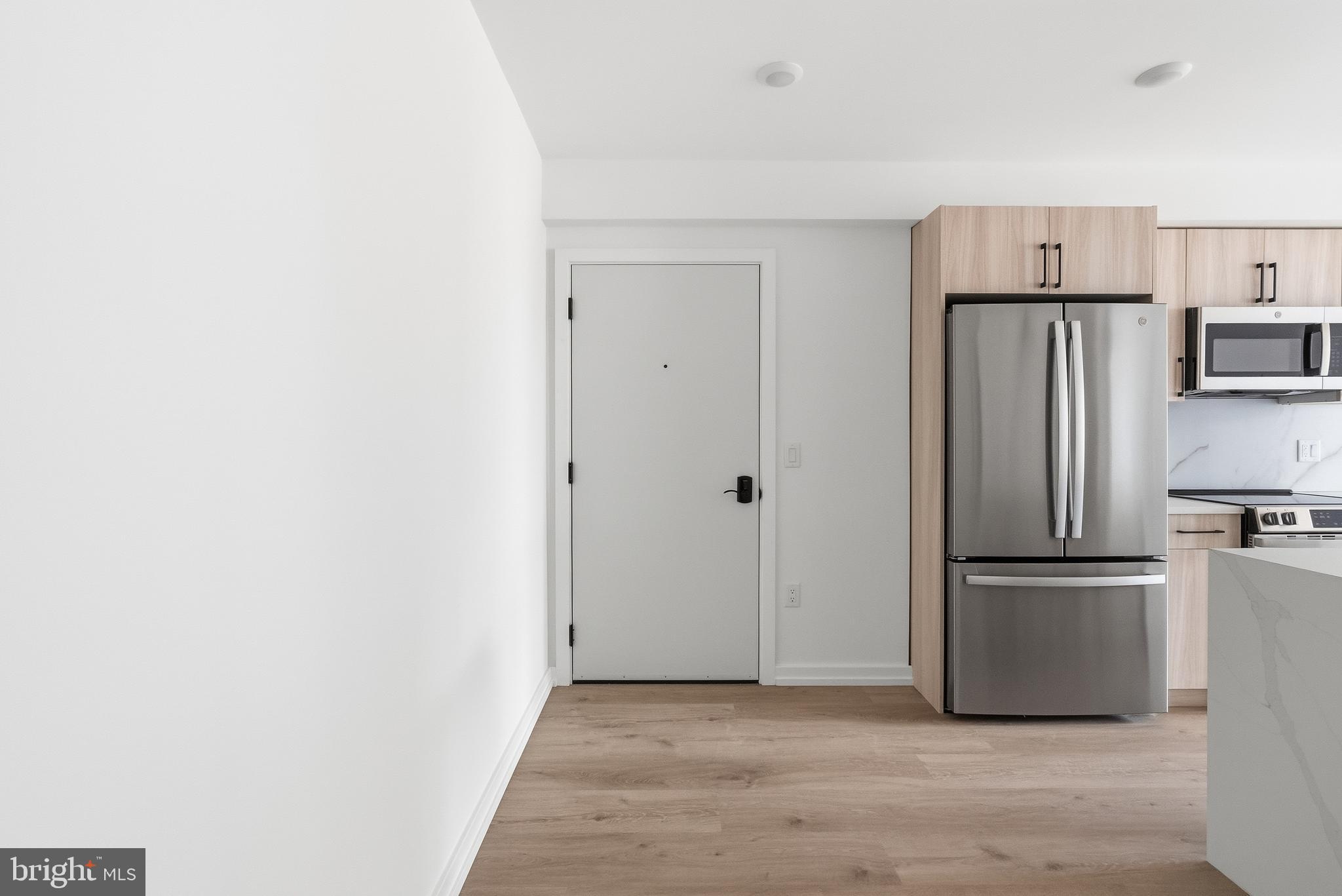209 New Street, Unit 4B Philadelphia, PA 19106 - Photo 3 of 21