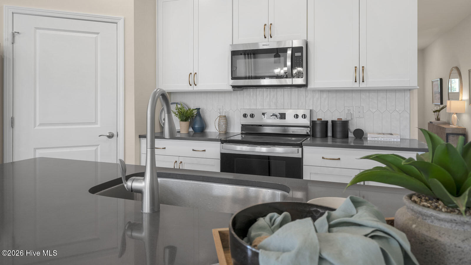 816 Fernwind Circle Aberdeen, NC 28315 - Photo 9 of 37 collinswood-model-photography-028