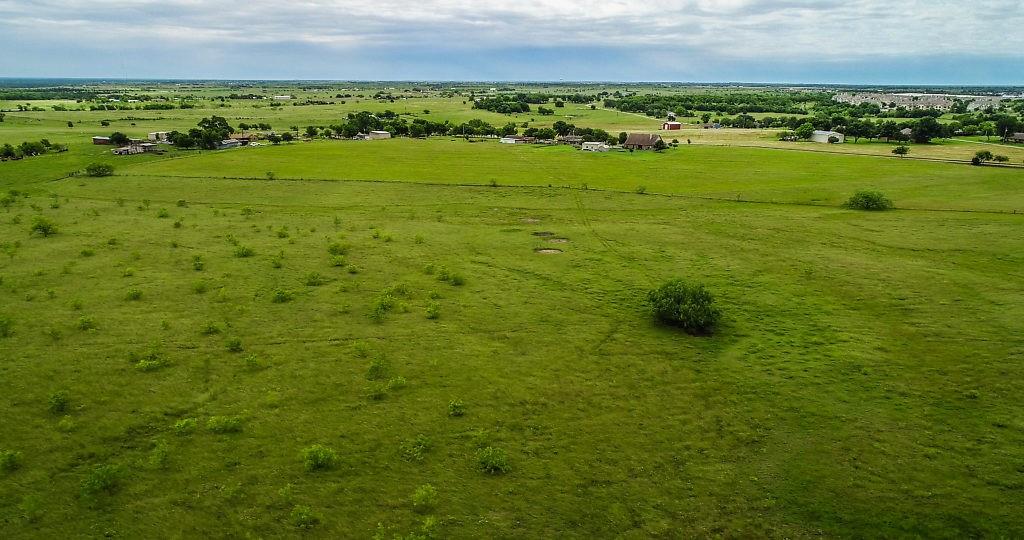 225 Valek Road Ennis, TX 75119 - Photo 7 of 8 a view of a city