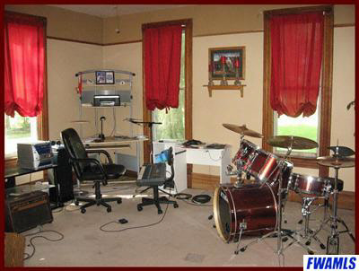 2821 East Markle Road Huntington, IN 46750 - Photo 7 of 20 Gallery Image 7