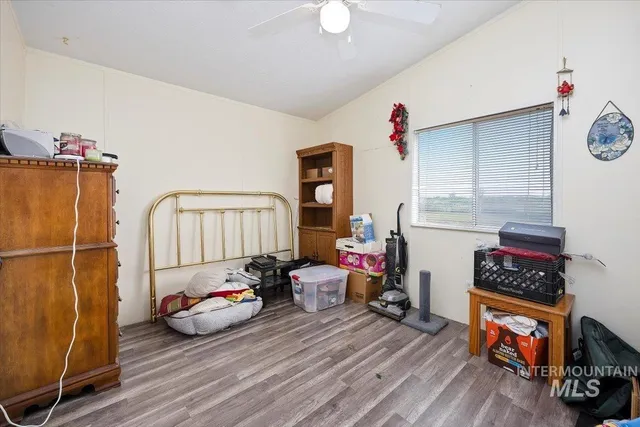 $300,000 | 798 West 100 South, Paul, ID 83347