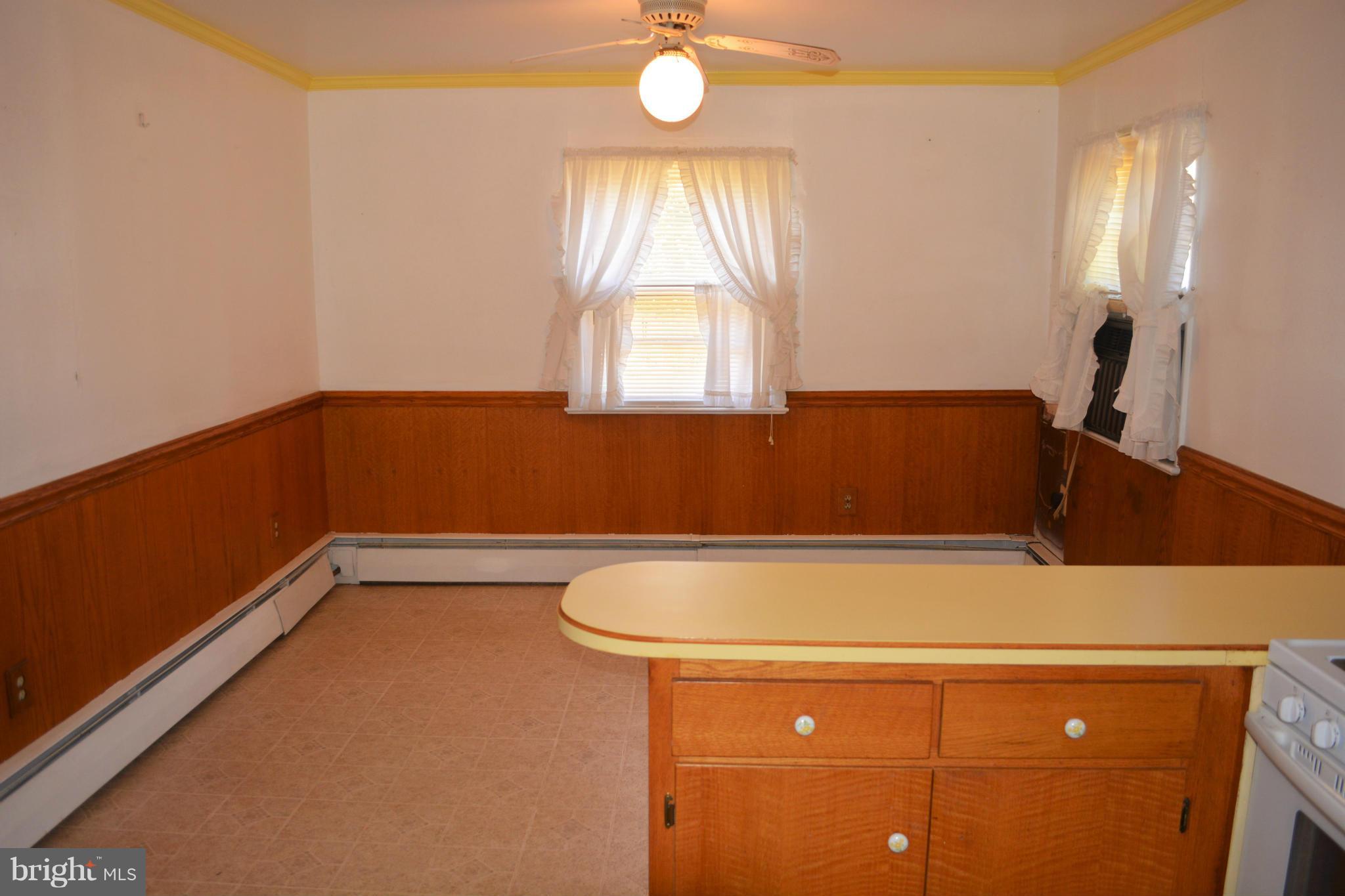 9061 Dumhart Road Laurel, MD 20723 - Photo 12 of 20 Dining Room