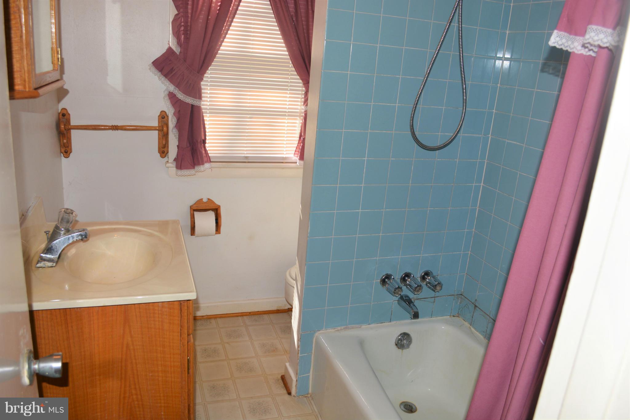 9061 Dumhart Road Laurel, MD 20723 - Photo 16 of 20 Bath