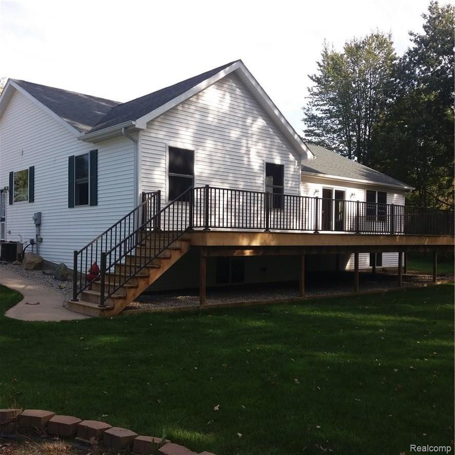 4152 Newark Road Attica, MI 48412 - Photo 4 of 14 20171002_155652.jpg