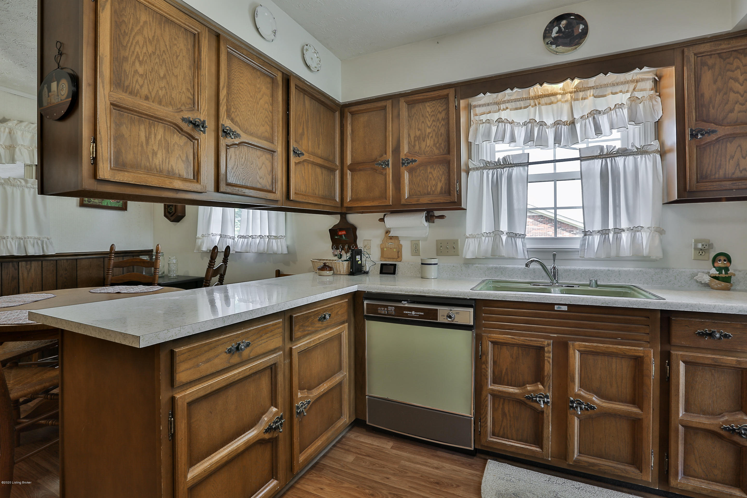 318 Drennon Road New Castle, KY 40050 - Photo 13 of 23 CT6C2632