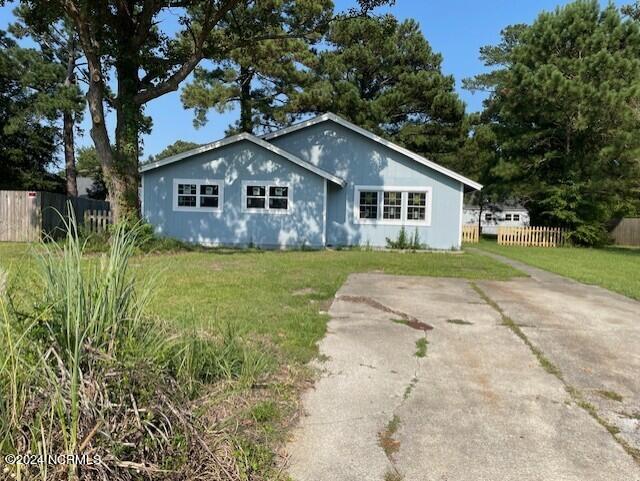 513 South Pine Cone Ln