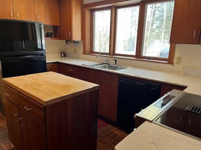 $1,025,000 | 4 Haskins Road, Hanover, NH 03755