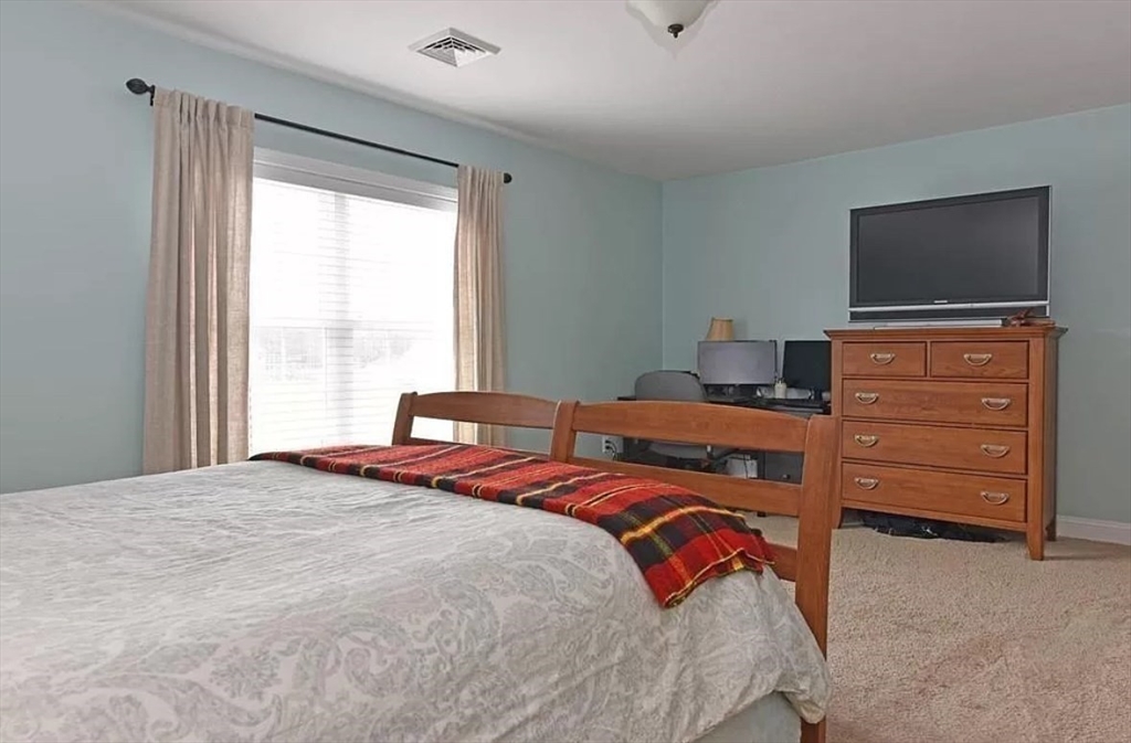 7 Morgans Way Swansea, MA 02777 - Photo 19 of 26 Gallery Image 19