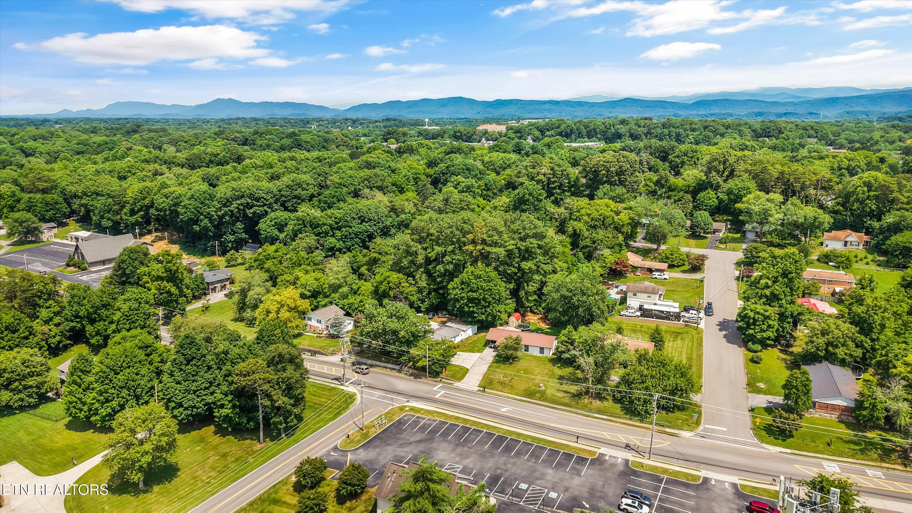 1306 Montvale Station Road Maryville, TN 37803 - Photo 29 of 30 29-1306 Montvale Rd 09