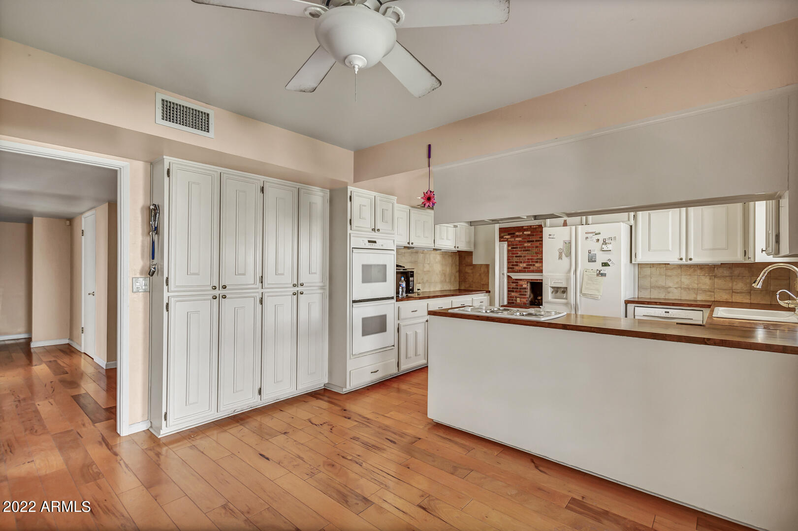 114 East Calavar Road Phoenix, AZ 85022 - Photo 15 of 39 15-Calavar