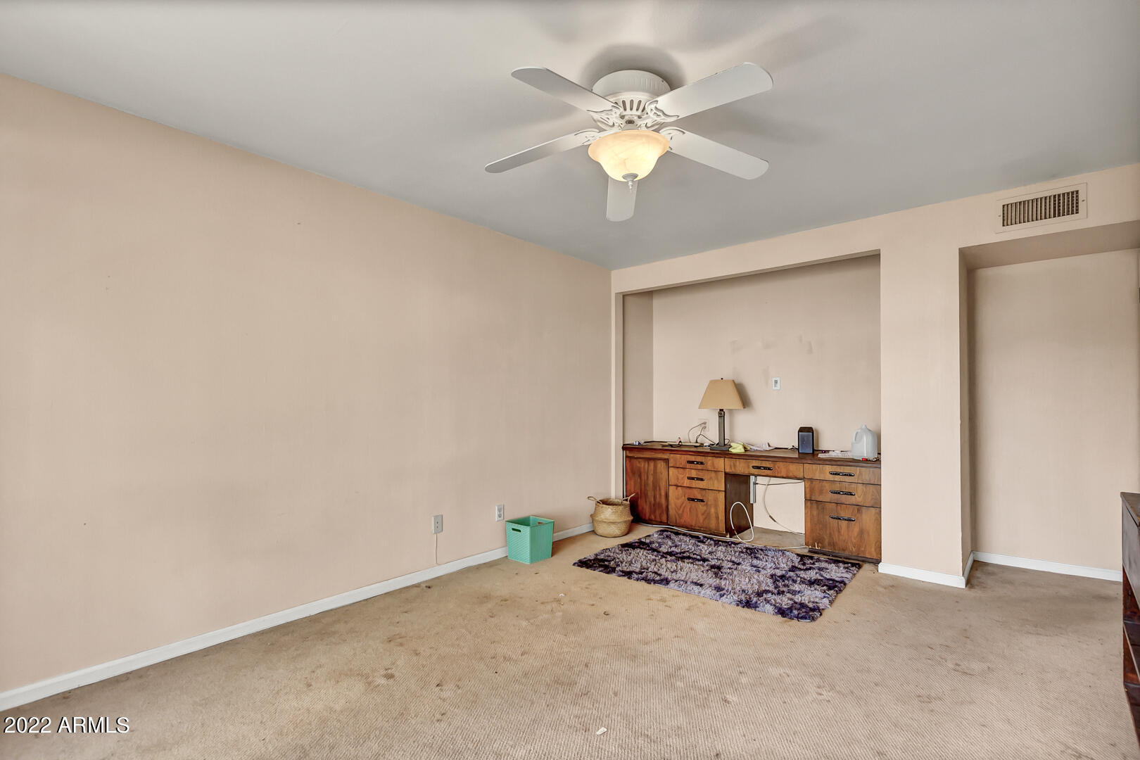 114 East Calavar Road Phoenix, AZ 85022 - Photo 25 of 39 25-Calavar
