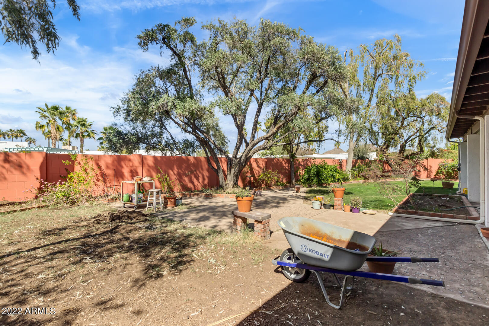 114 East Calavar Road Phoenix, AZ 85022 - Photo 39 of 39 36-Calavar