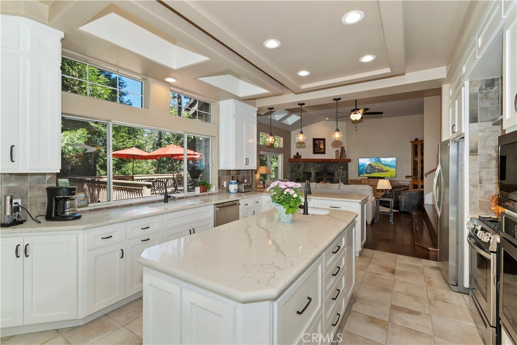 355 Cedar Ridge Drive Lake Arrowhead, CA 92352 - Photo 11 of 64 Chef's kitchen. Check out the storage!!