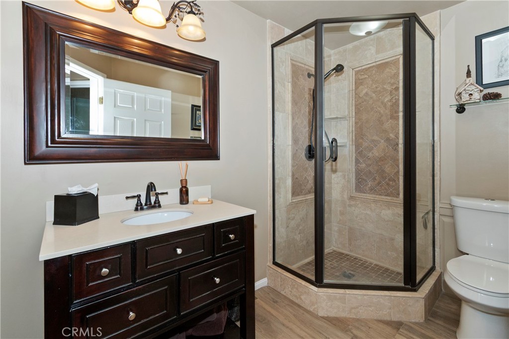 355 Cedar Ridge Drive Lake Arrowhead, CA 92352 - Photo 22 of 64 3rd bath off main level.